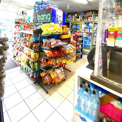 Coras Market, business photo 3